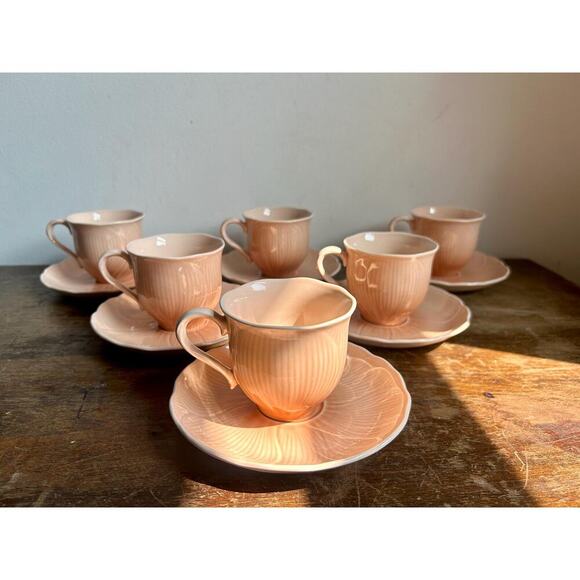 Vintage Mikasa Spring Amaryllis Teacups and Saucers, set of 12 | Peachy Tea Set - Picture 1 of 7